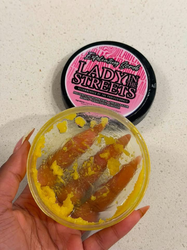 4 Oz • LADY IN THE STREETS • TURMERIC EXFOLIATING BODY SCRUBS 📦